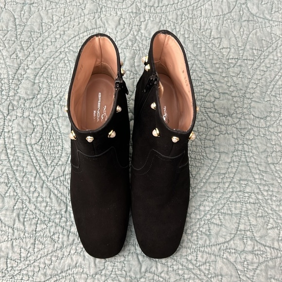 Brenda Zaro Pearl Ankle Boots Black Suede/Leather. Sz 38/7.5. Made in Sp… - Picture 4 of 9